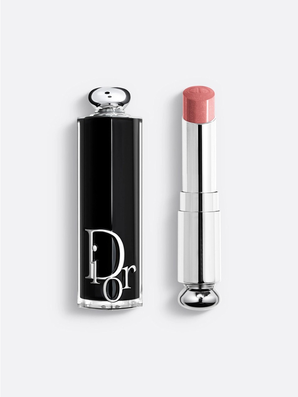 Dior Addict
Hydrating Shine Lipstick Color: 329 TIE & DIOR. New